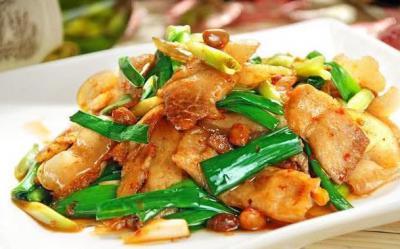 四川風(fēng)味小吃蒜苗回鍋肉，你吃過(guò)了嗎？