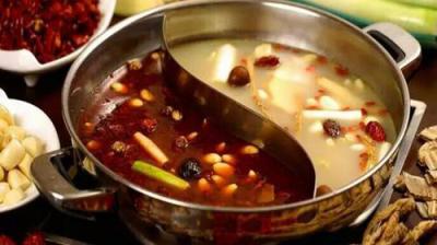 四川火鍋底料技術(shù)哪里好？免費(fèi)提供開店技術(shù)指導(dǎo)